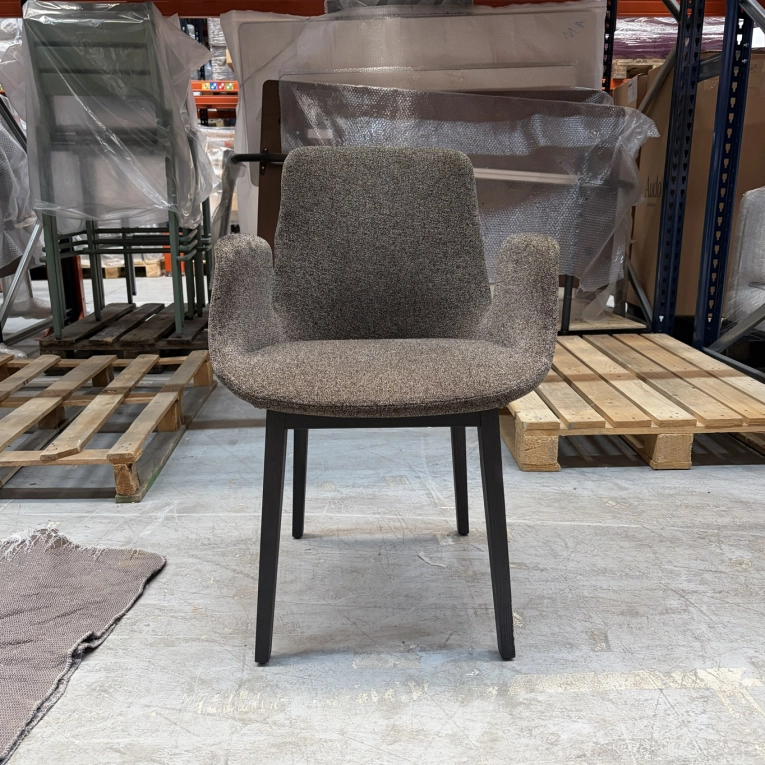 Chaise Occasion VENTURA Gris/Noir piètement Noir POLIFORM