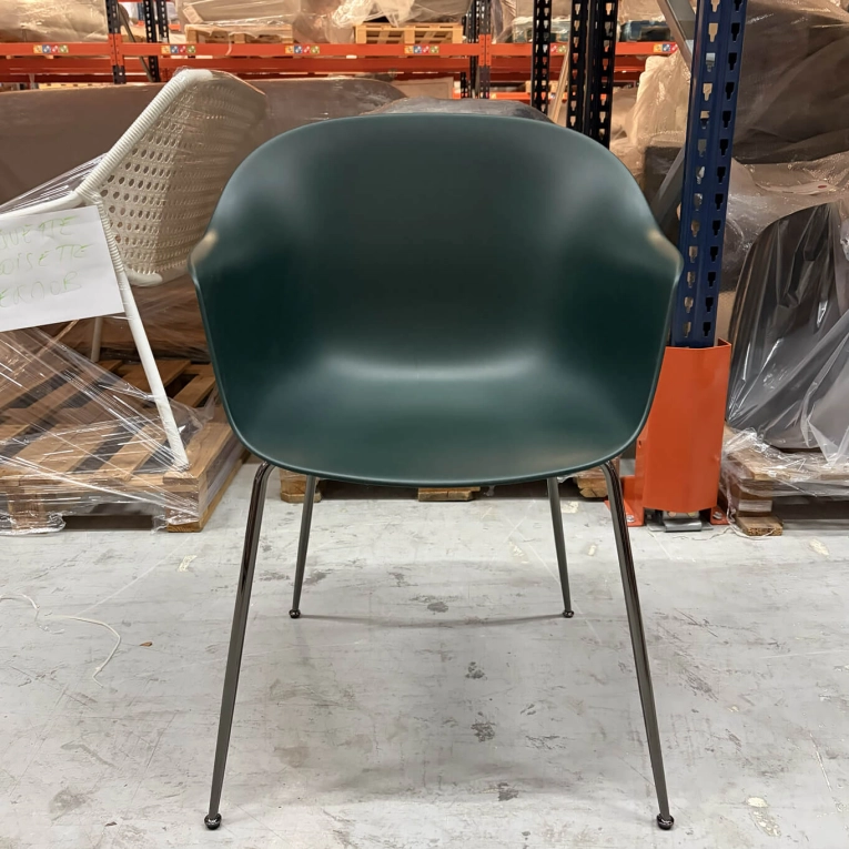 Chaise BAT DINING Vert foncé GUBI