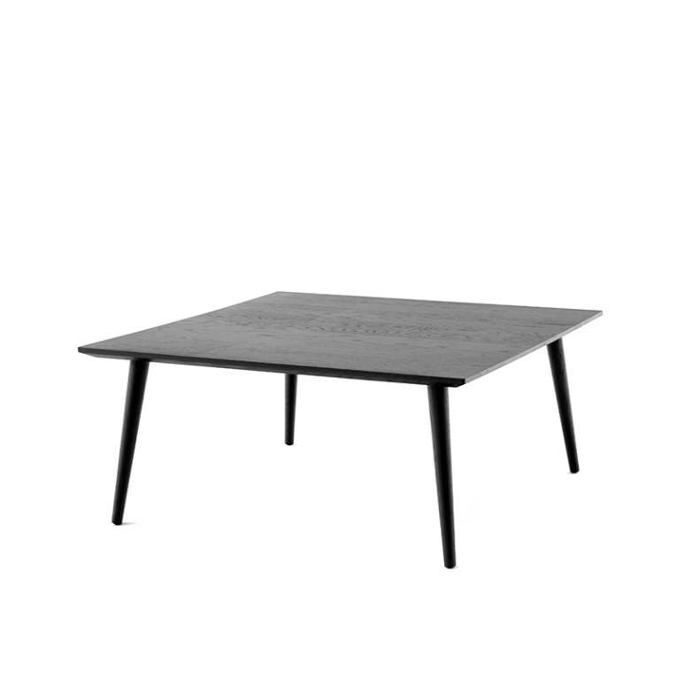 Table basse IN BETWEEN SK24 Chêne laqué noir AND TRADITION