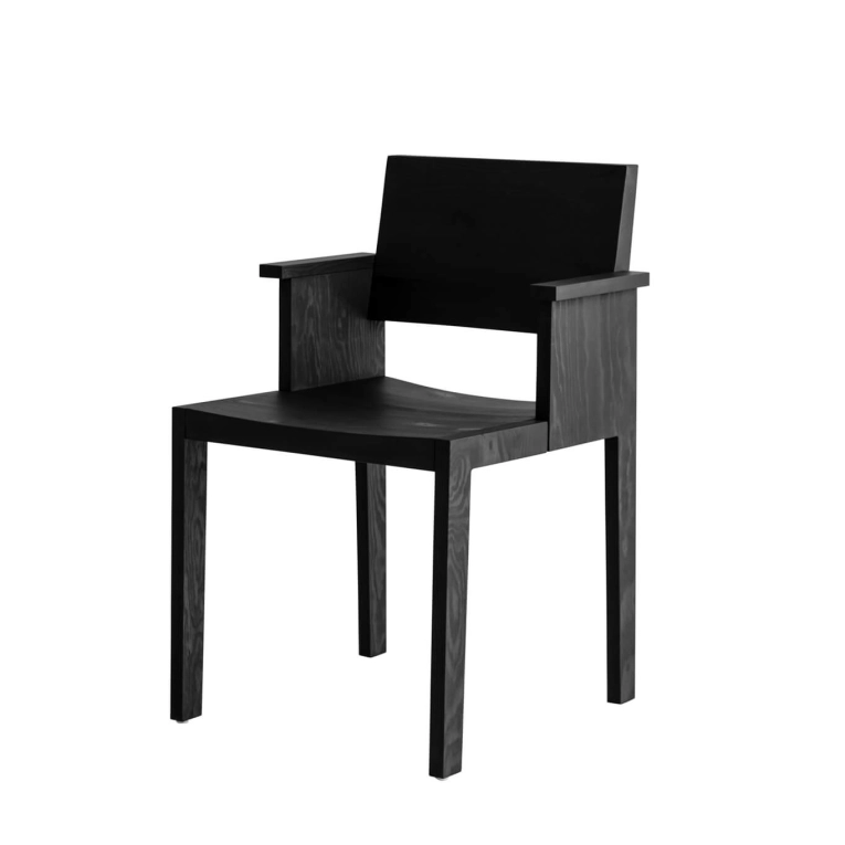Easy chair MAASTO with armrests Black VAARNII