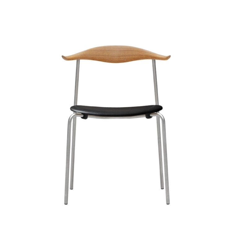 Chaise CH88 P Chêne huilé/ Thor 301/ acier inox CARL HANSEN