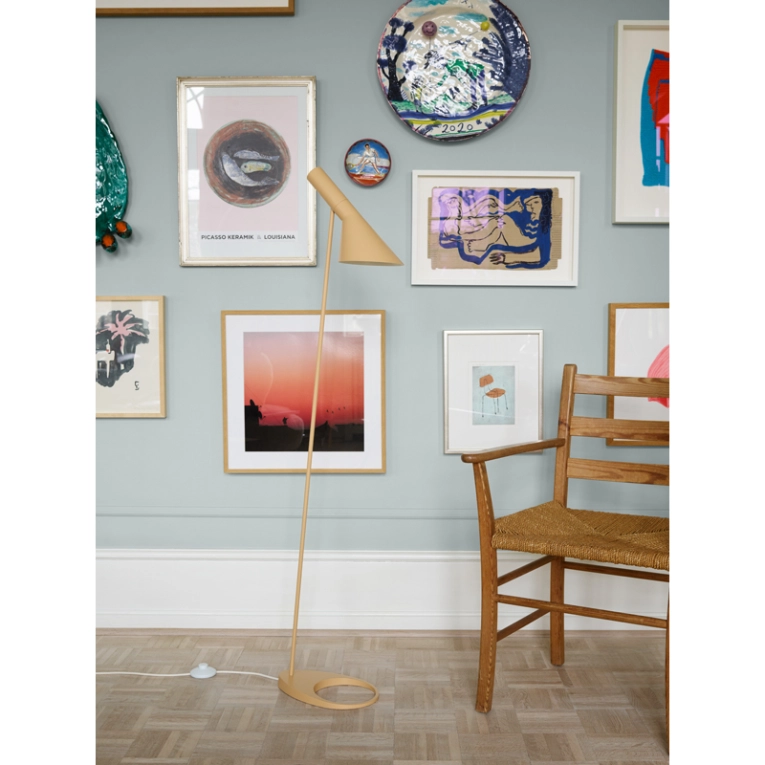 Lampadaire AJ FLOOR Sable chaud LOUIS POULSEN