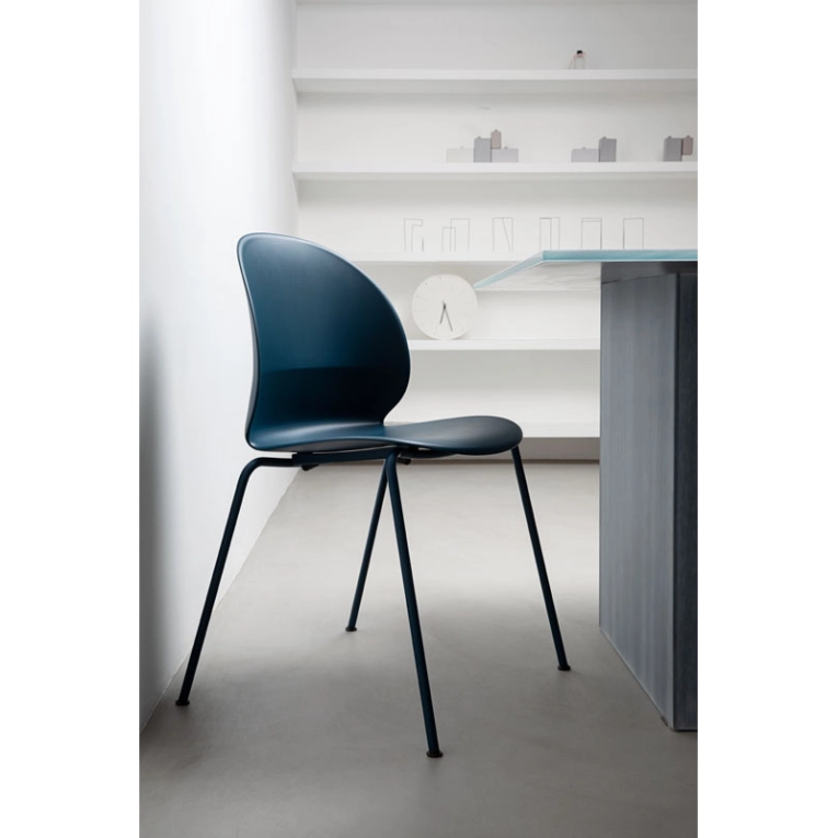 Chaise N02 RECYCLE 4 pieds Bleu foncé FRITZ HANSEN