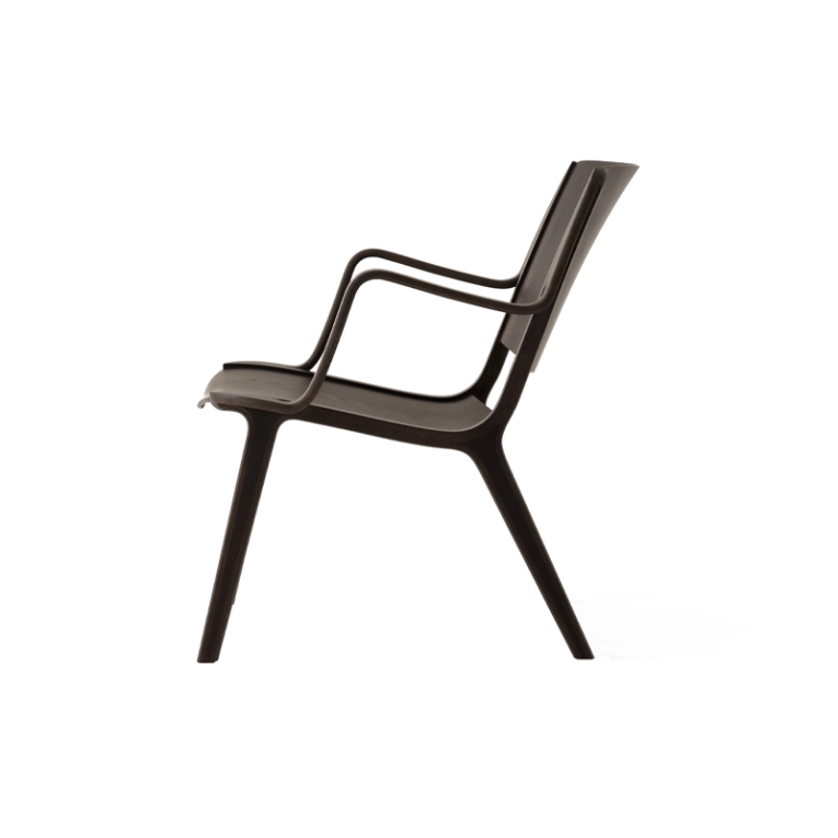 Fauteuil AX HM11 Chêne teinte foncée AND TRADITION