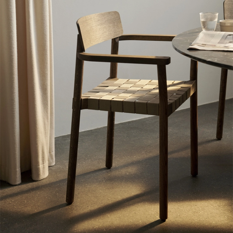 Chaise BETTY TK9 Chêne fumé AND TRADITION