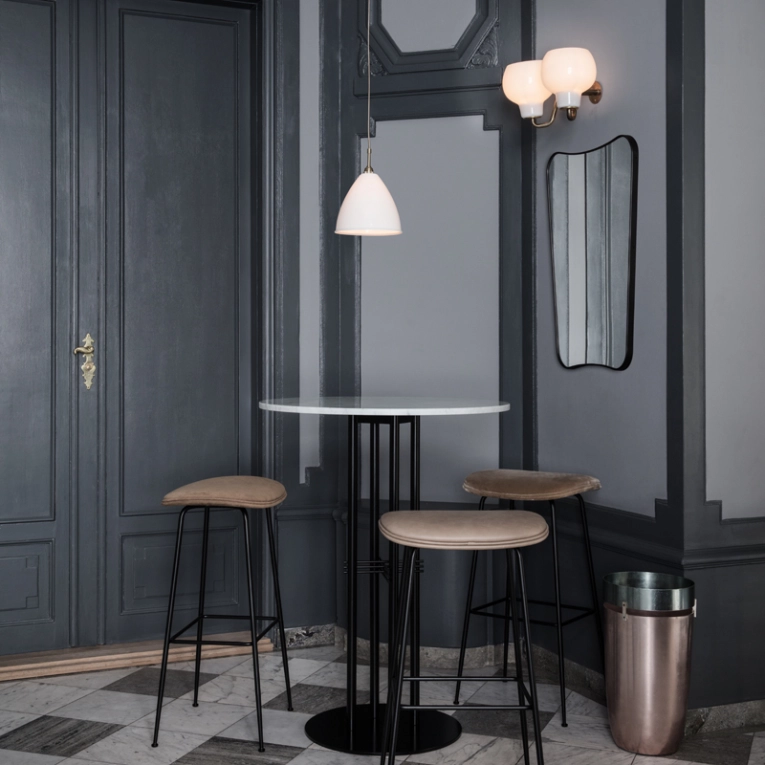 Miroir Miroir F.A.33 Noir GUBI