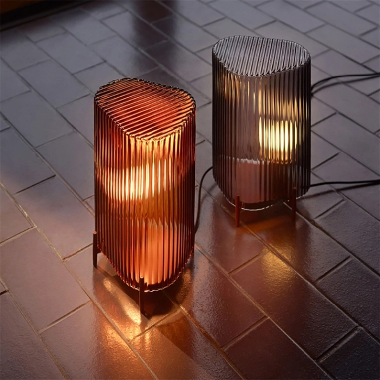 Lampe à poser PUTKI Cuivre IITTALA