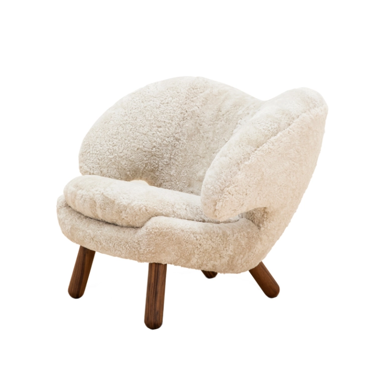 Fauteuil PELICAN Sheepskin Sheepskin Moonlight HOUSE OF FINN JUHL