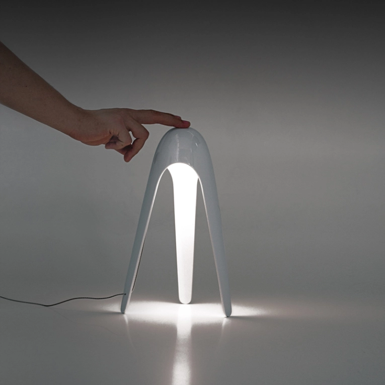 Lampe à poser CYBORG Gris clair MARTINELLI LUCE