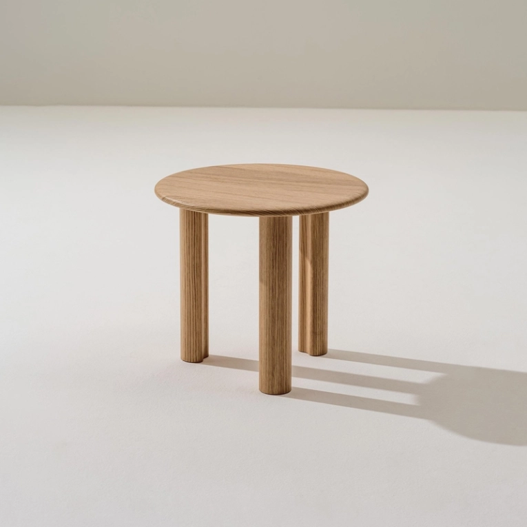 Table d'appoint guéridon GHIA Ø 50 3 pieds Chêne ARPER