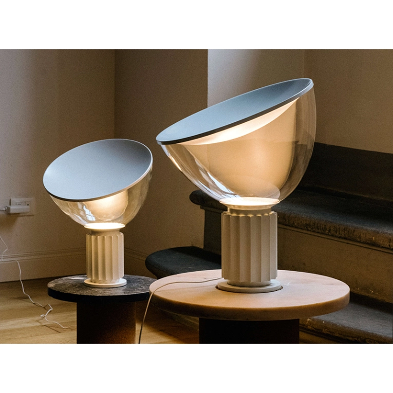 Lampe à poser TACCIA SMALL Blanc FLOS