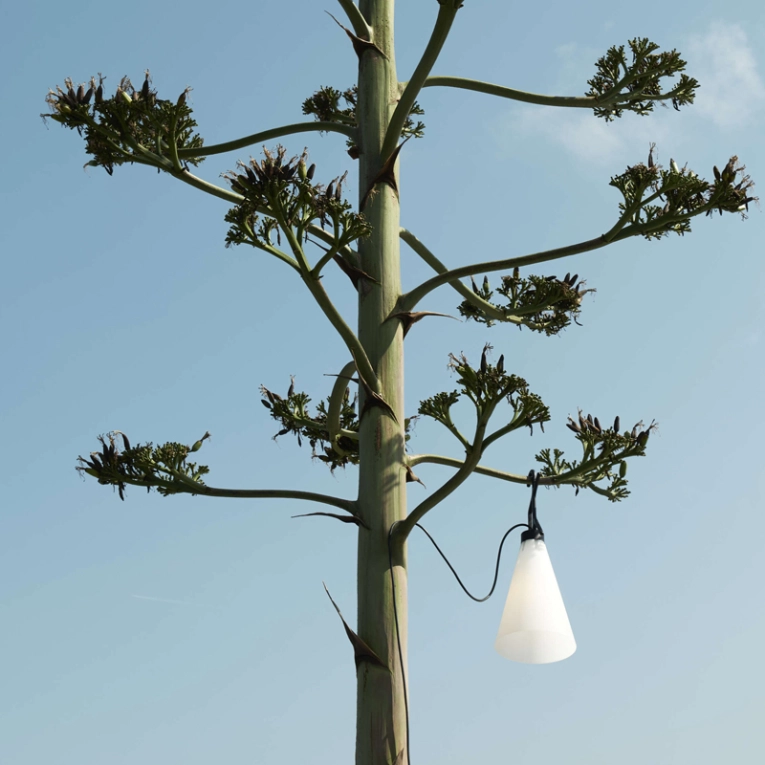 Lampe à poser MAYDAY OUTDOOR Noir FLOS