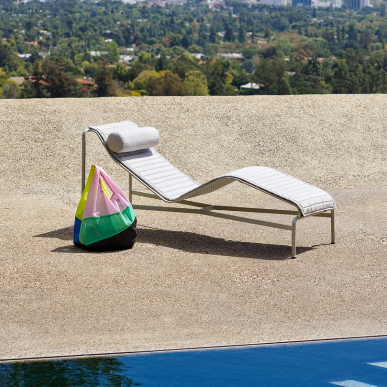 Accessoire extérieur Coussin matelassé pour chaise longue PALISSADE Rouge fer HAY