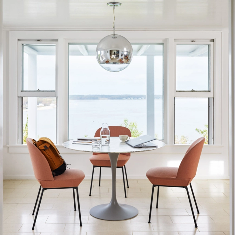 Table SAARINEN Ø 107 Marbre Arabescato brillant KNOLL