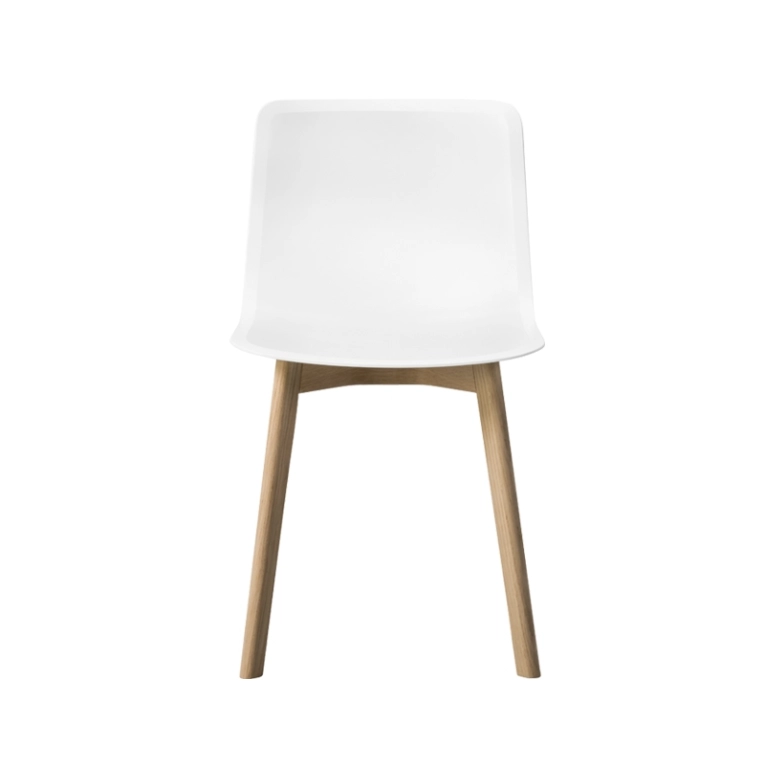 Chaise PATO pieds bois Blanc FREDERICIA