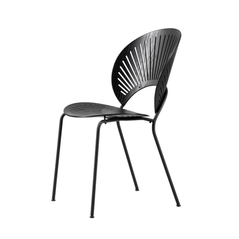 Chaise TRINIDAD Noir FREDERICIA