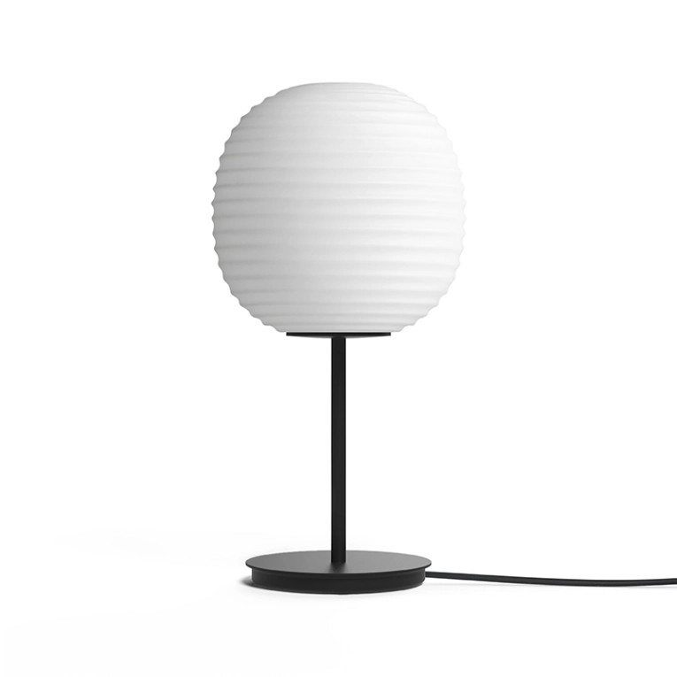 Lampe à poser LANTERN Verre opalin blanc NEW WORKS