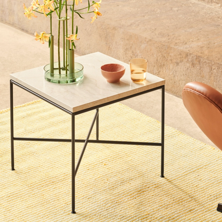 Table d'appoint guéridon PLANNER 45x45 Crème FRITZ HANSEN