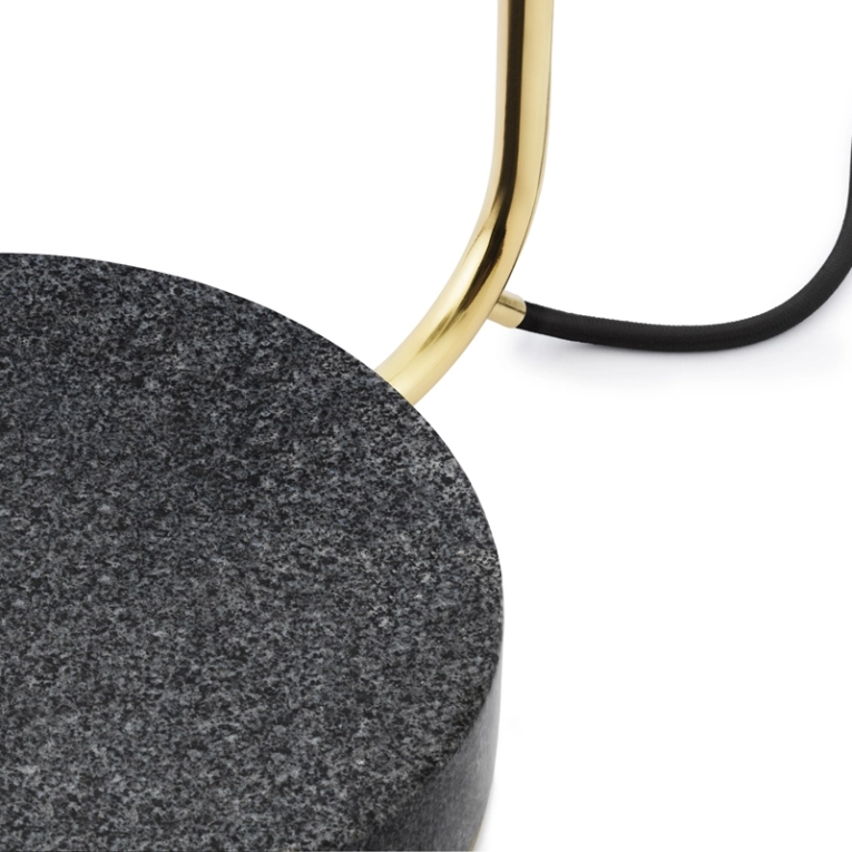 Lampadaire GRANT Laiton Normann Copenhagen