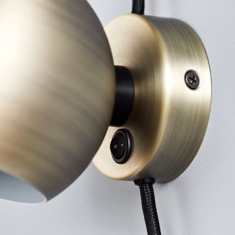 Applique BALL Laiton antique mat FRANDSEN