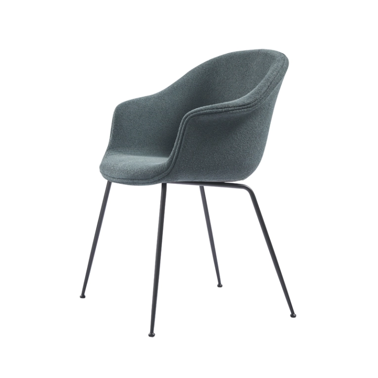 Chaise BAT DINING Light Bouclé Light Bouclé 028 GUBI