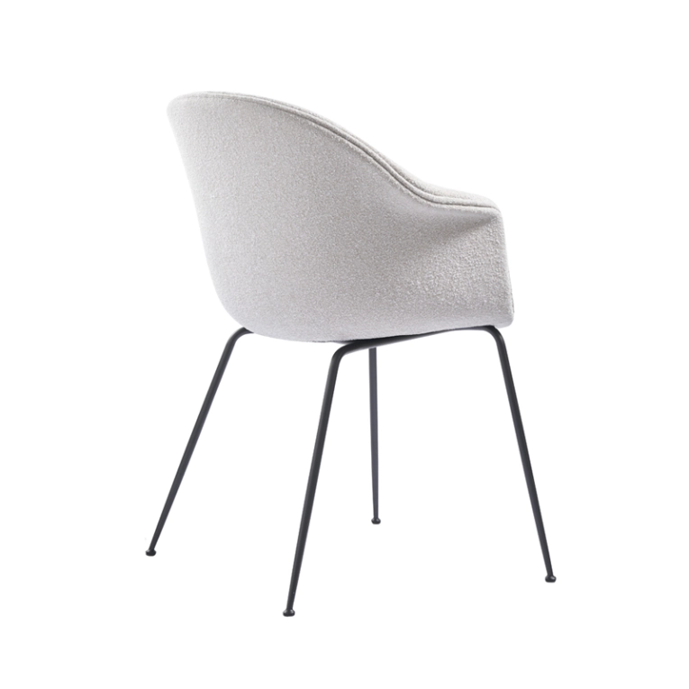 Chaise BAT DINING Light Bouclé Light Bouclé 001 GUBI
