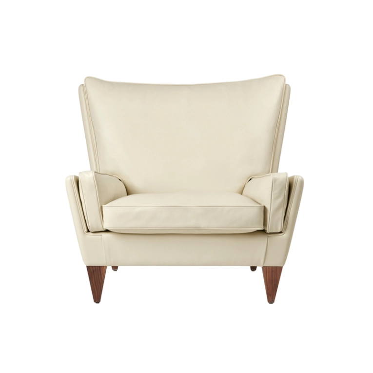 Fauteuil V11 Cuir Smooth crème GUBI