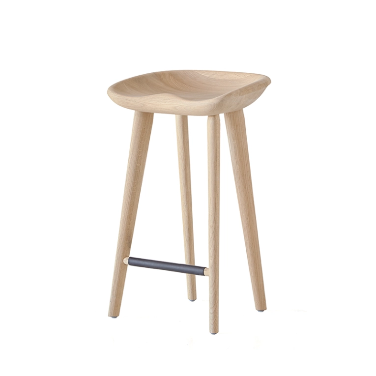 Tabouret haut TRACTOR STOOL H 63 Chêne effet brut BASSAMFELLOWS