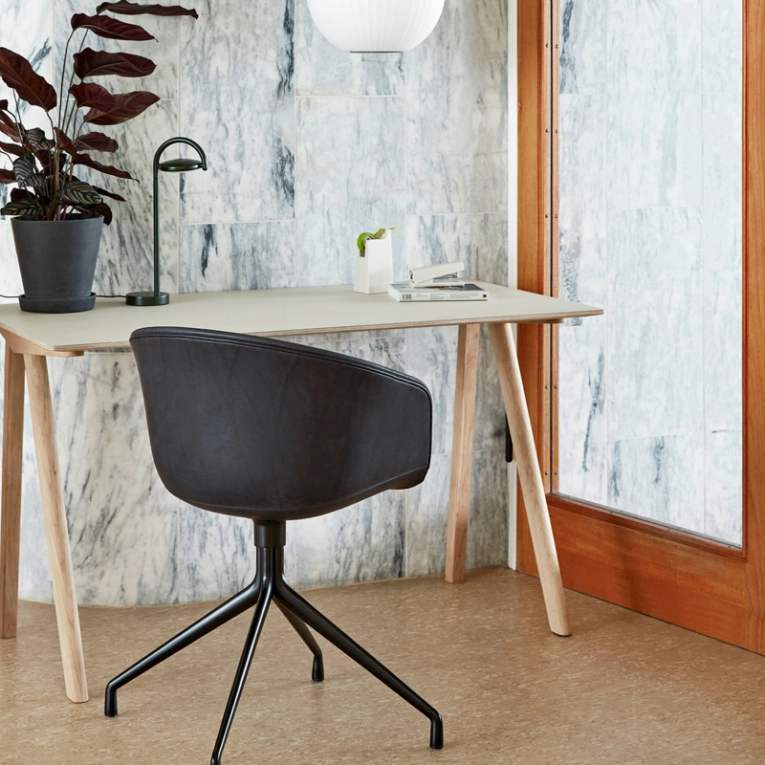 Chaise ABOUT A CHAIR AAC 21 Noir HAY