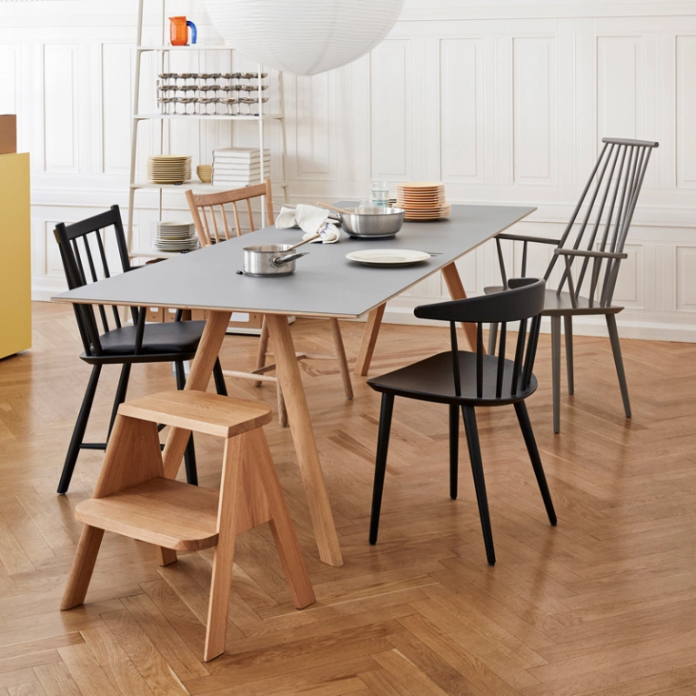 Table COPENHAGUE CPH 30 Lino noir/ chêne vernis à base d'eau HAY