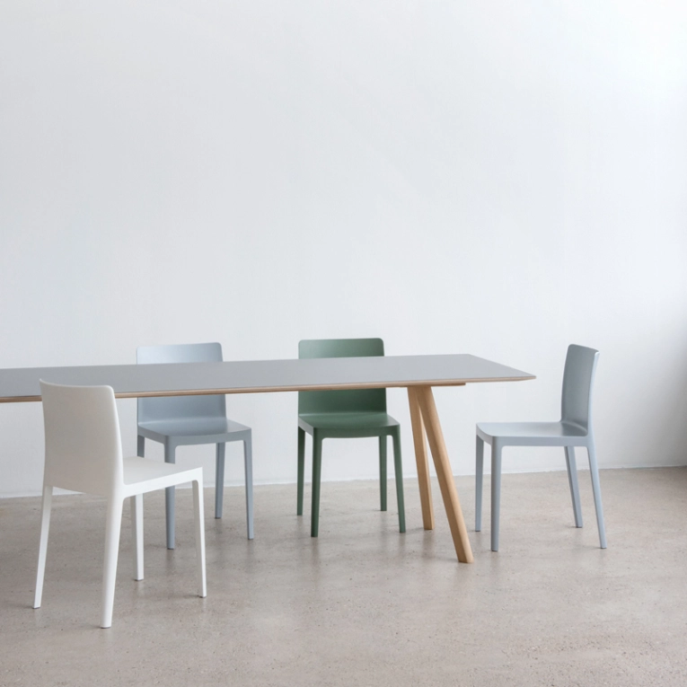 Table COPENHAGUE CPH 30 Lino gris/ chêne vernis à base d'eau HAY