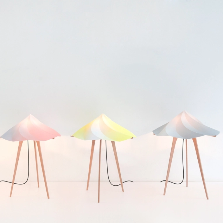 Lampe à poser CHANTILLY large Jaune MOUSTACHE