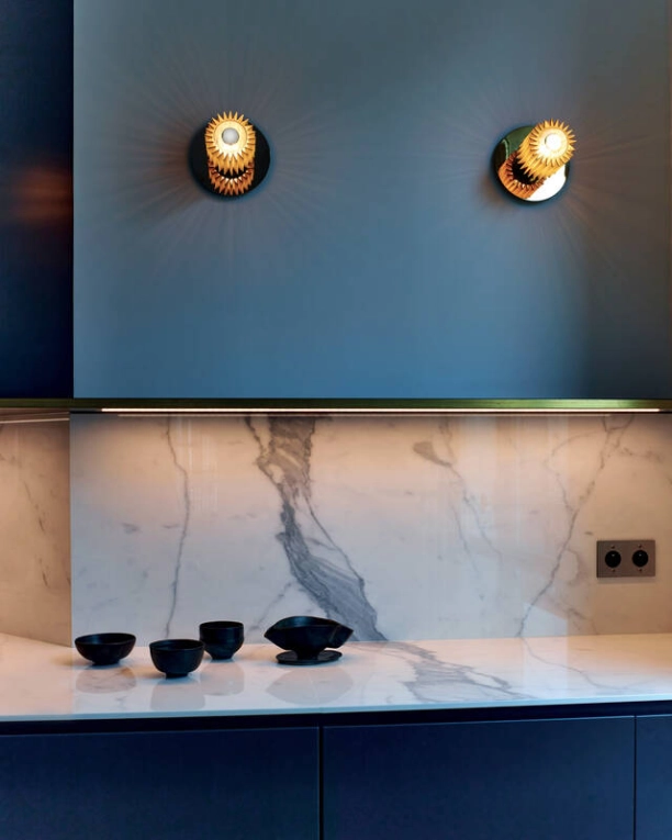 Applique IN THE SUN 190 Argenté / maille or DCW EDITIONS