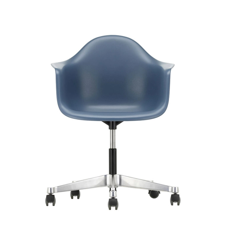 Fauteuil de bureau EAMES PLASTIC ARMCHAIR PACC Bleu de mer RE VITRA