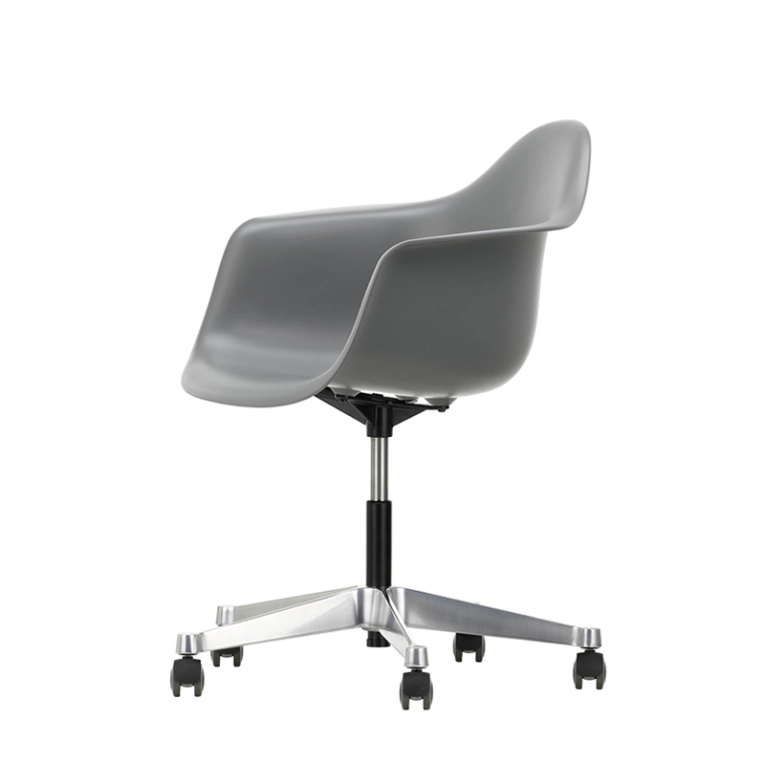 Fauteuil de bureau EAMES PLASTIC ARMCHAIR PACC Gris granit RE VITRA