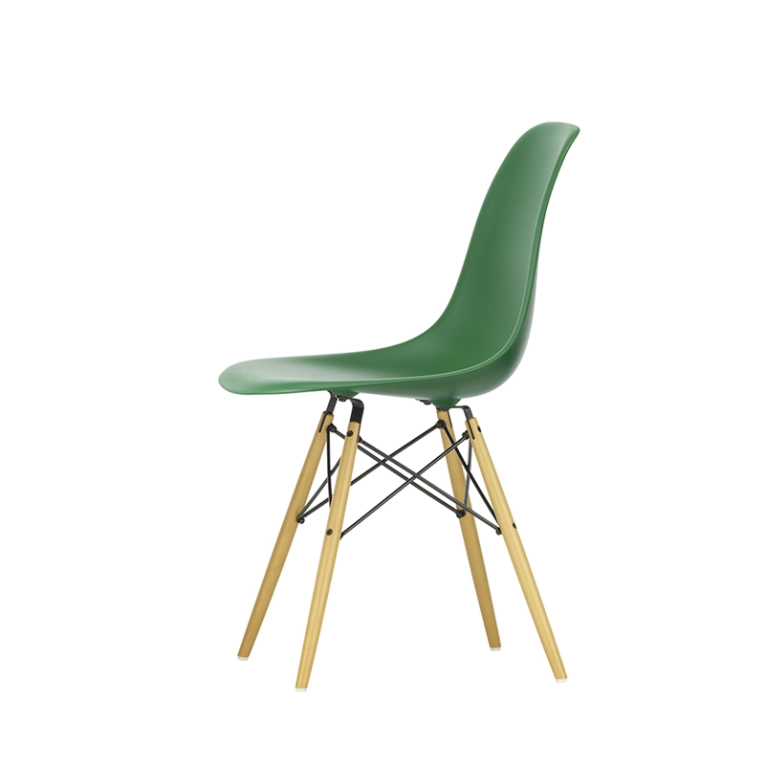 Chaise EAMES PLASTIC CHAIR DSW érable nuance de jaune Vert émeraude RE VITRA