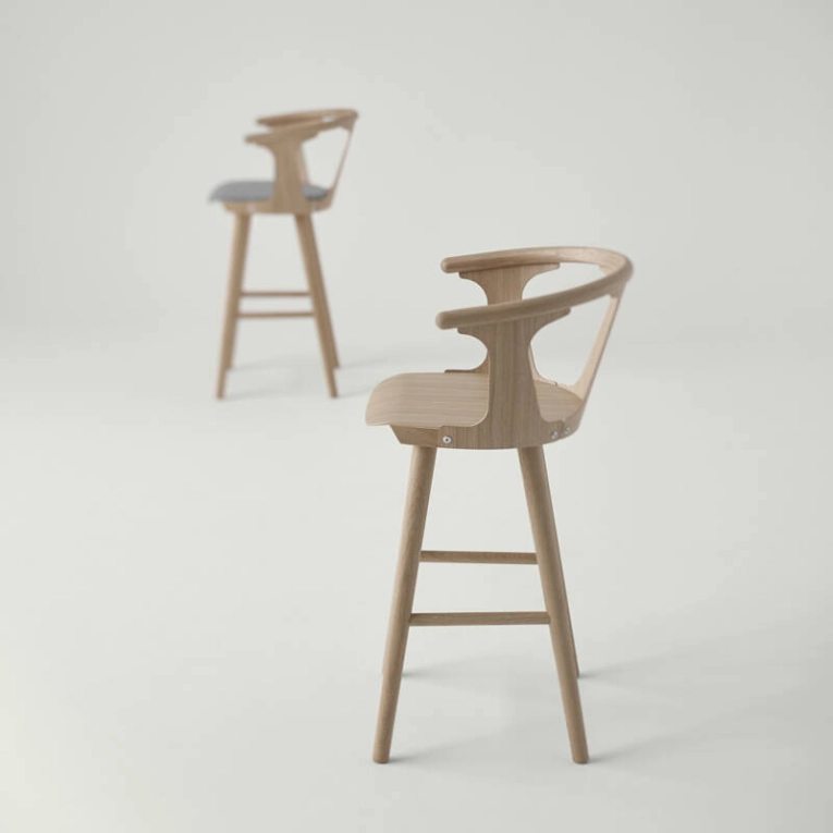 Tabouret haut IN BETWEEN SK7 Chêne AND TRADITION