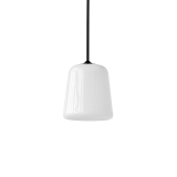 MATERIAL Verre opalin blanc / Cordon noir