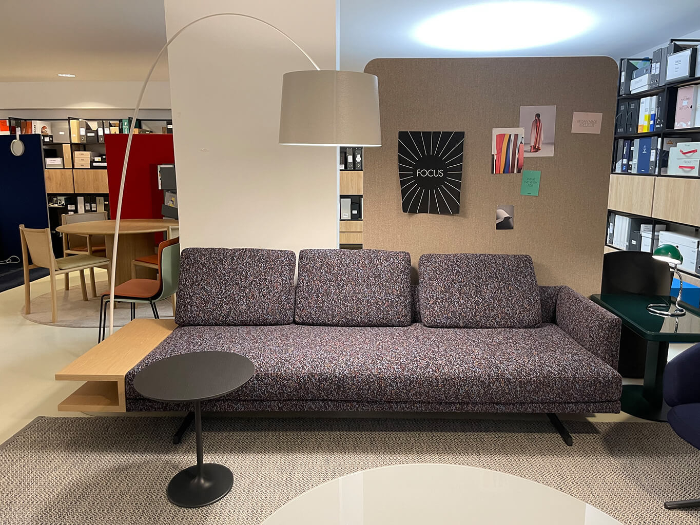 STEEVE LOU 3-seater sofa with left oak side shelf