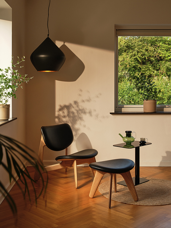 SLAB OTTOMAN Chêne/ cuir noir