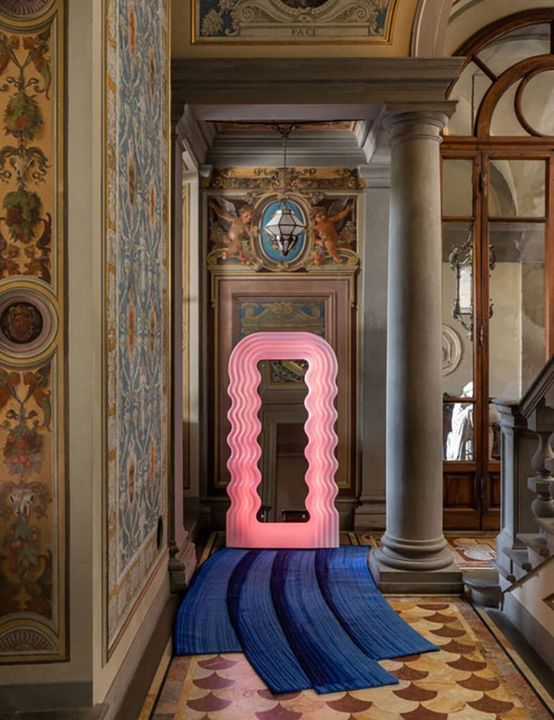 POLTRONOVA