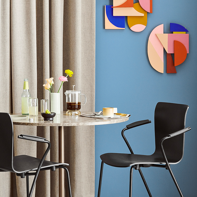 VICO DUO with armrests Black stained ash