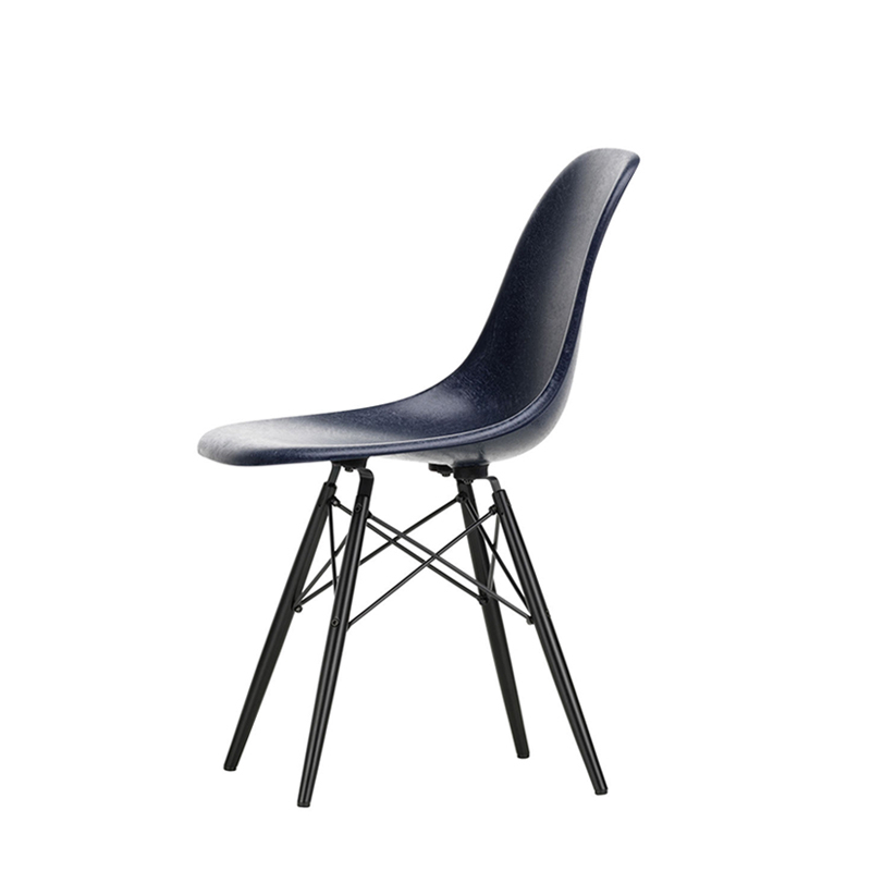EAMES FIBERGLASS CHAIR DSW Bleu marine Eames