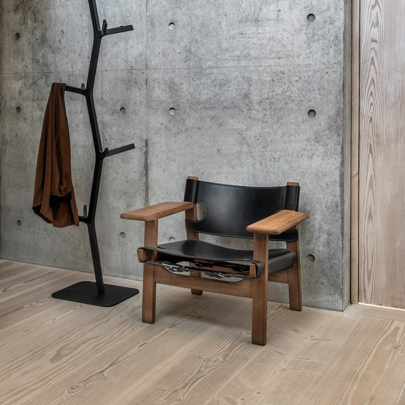 Easy chair THE SPANISH CHAIR Black FREDERICIA | SILVERA Easy chair THE SPANISH CHAIR Black FREDERICIA | SILVERA