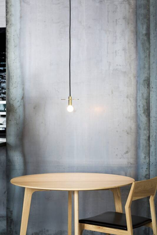 DOT SUSPENSION Matte white