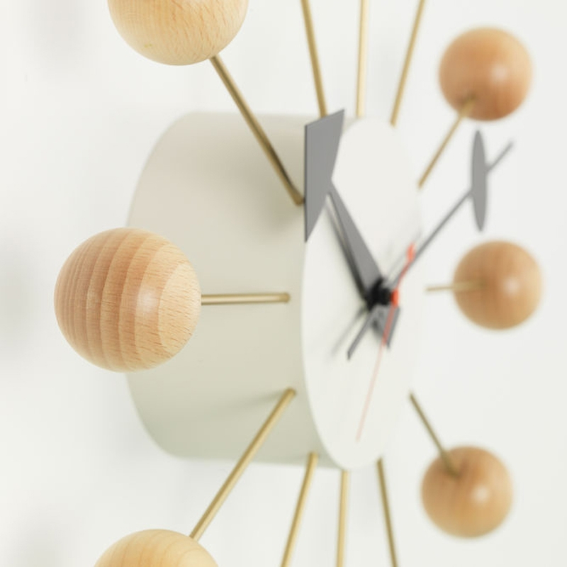 BALL CLOCK Natural wood
