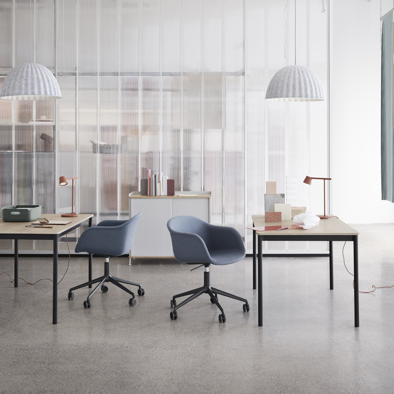 FIBER ARMCHAIR Piètement roulettes Gris 133