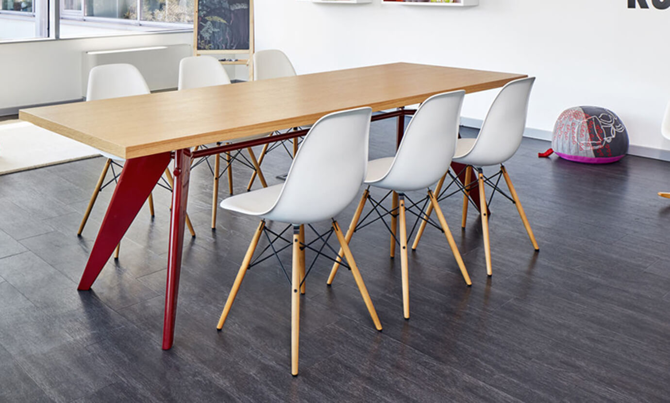 Chaise de collectivité